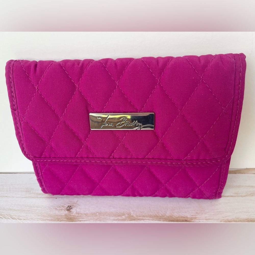 VERA BRADLEY Quilted Solid Vibrant Pink Wallet Colorful Designer 6” X 4”